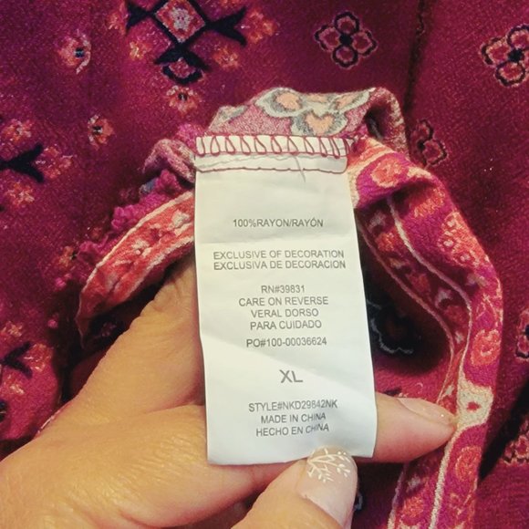 Size XL  Women's Rewind Romper Maroon Floral Damask Keyhole Sleeveless Jumpshort - Picture 7 of 7